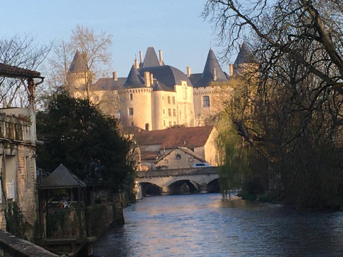 Verteuil-sur-CharenteRiverview公寓 外观 照片