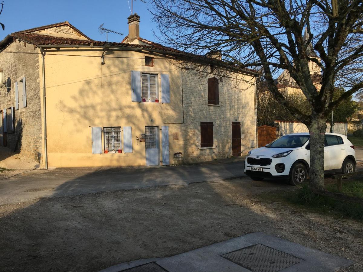 Verteuil-sur-CharenteRiverview公寓 外观 照片